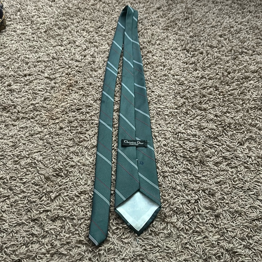 Dior Men’s tie ✨